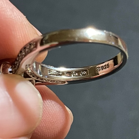 Sterling Silver CZ engagement ring - Picture 7 of 9